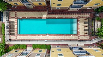 2nd Avenue Centre Apartments