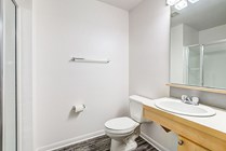 Cabana Beach Gainesville-Off Campus Apartments Near University of Florida-Private Bathroom