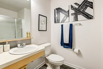 Cabana Beach Gainesville-Off Campus Apartments Near University of Florida-Private Bathrooms