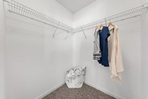 Cabana-Beach-Gainesville-Apartments-Near-University-of-Florida-Large-Walk-In-Closet