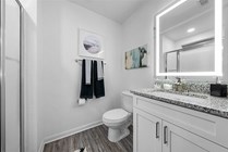 Cabana-Beach-Gainesville-Apartments-Near-University-of-Florida-Private-Bathroom