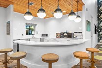 Cabana-Beach-Gainesville-Apartments-Near-University-of-Florida-Resident-Clubhouse-Kitchen