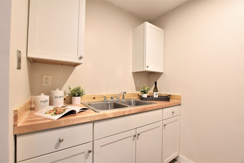 Seaboard Apartments in Gainesville, Florida Swamp Rentals