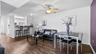 Lexington Crossing Apartments