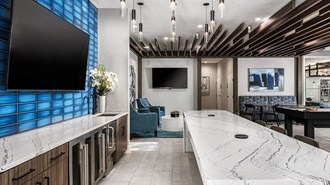 Oxford Manor Apartments